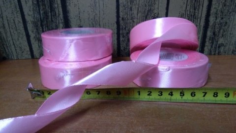 Wstążka satynowa 25mmx32m RÓŻOWA 4szt. | AX25-13 Wstążka satynowa 25mmx32m RÓŻOWA 4szt. | AX25-13