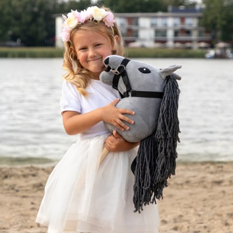 Hobby Horse Skippi - lekki koń na kiju - Szary A5 - prezent dla dziecka Hobby Horse Skippi - lekki koń na kiju - Szary A5 - prezent dla dziecka