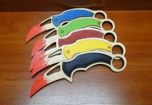 Nóż 5szt drewniany karambit - mix kolorów 22 cm P108 Nóż 5szt drewniany karambit - mix kolorów 22 cm P108