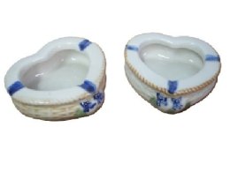 Popielniczka ceramiczna 8,5 x 8 x 1,5 cm - 2 sztuki