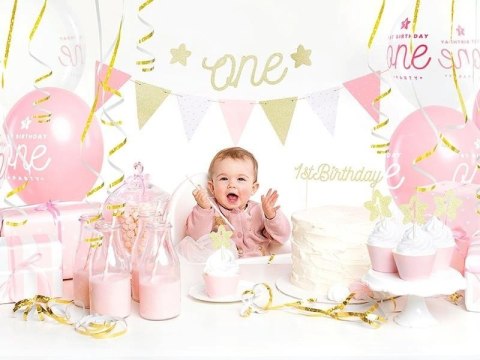 Girlanda Birthday - Różowe Flagietki, 1,3m Partydeco Girlanda Birthday - Różowe Flagietki, 1,3m Partydeco