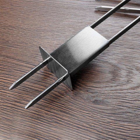 Szpikulce do szaszłyków stalowe podwójne 36 cm 4 szt. Szpikulce do szaszłyków stalowe podwójne 36 cm 4 szt.